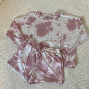 Rae Dunn 2 piece Lounge Set